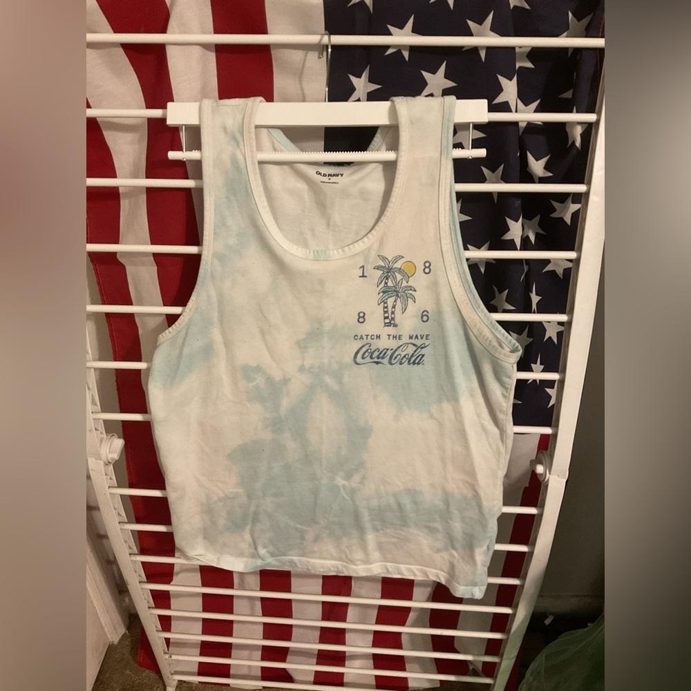 Old Navy graphic tank size Medium